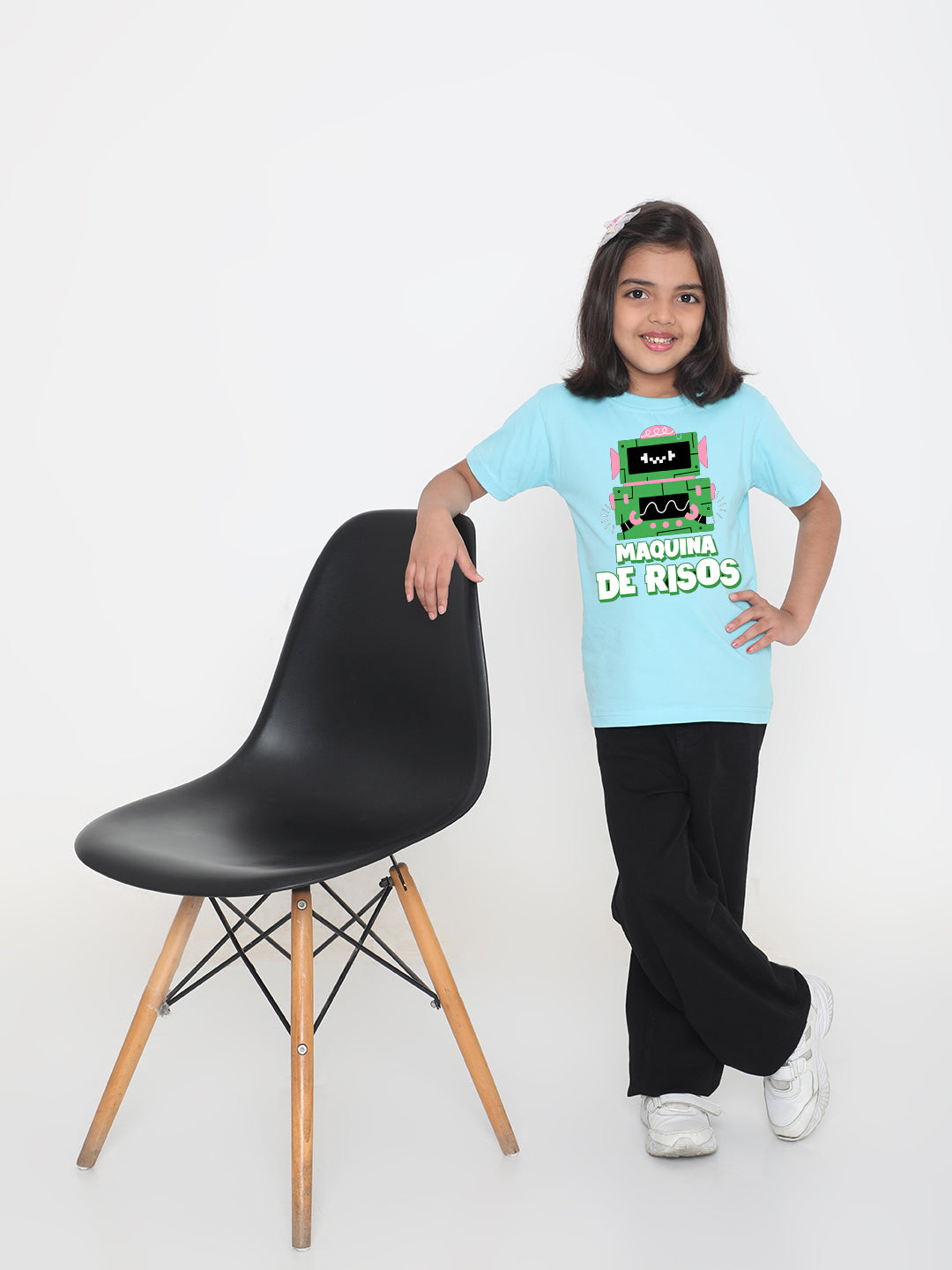 Kids Robot Maquina de Risos T-shirt for Girls